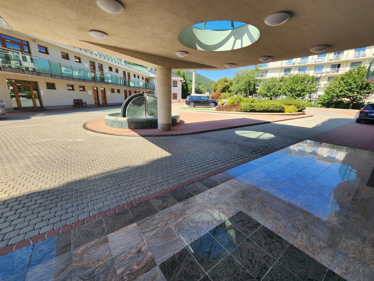 Kristoff Plaza Trencianske Teplice Διαμέρισμα Trenčín Εξωτερικό φωτογραφία